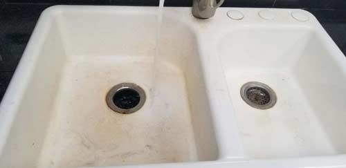 kitchen-sink-clean-and-simple-cleaning-1