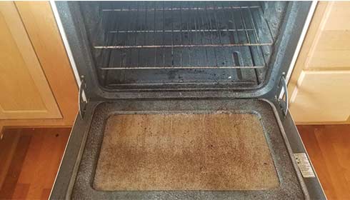 oven-cleaning-Clean-and-simple-cleaning